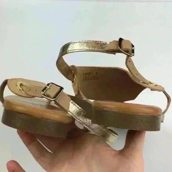Sophia Milano Sandals size 8 Italian leather - Picture 6 of 7